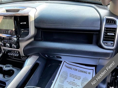 Used 2019 RAM 1500 Laramie AWD/4WD image 15
