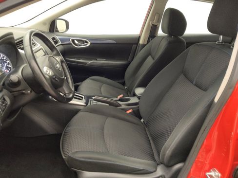 Used 2019 Nissan Sentra SR FWD image 17