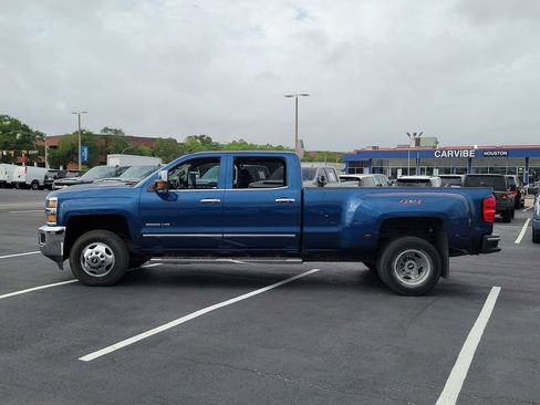 Used 2018 Chevrolet Silverado 3500 LTZ w/ Duramax Plus Package image 3
