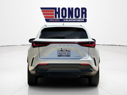 Used 2025 Lexus NX 250 FWD w/ Premium Package image 5