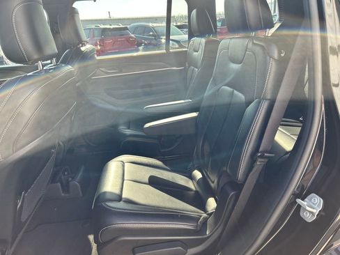 Used 2024 Jeep Grand Cherokee L Limited w/ Luxury Tech Group II image 24