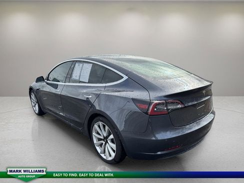 Used 2018 Tesla Model 3 image 5