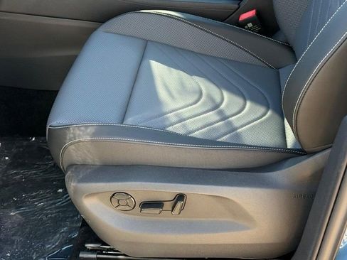 New 2026 Volkswagen Tiguan SE R-Line image 15