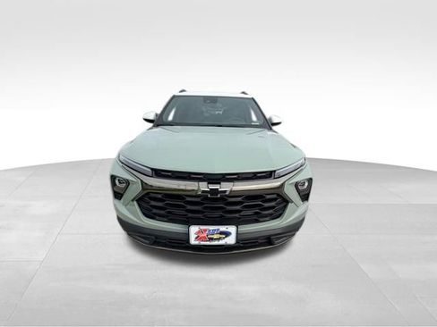 Certified 2025 Chevrolet TrailBlazer ACTIV w/ Driver Confidence Package AWD/4WD image 2