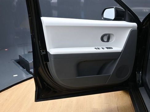 Used 2025 Hyundai Ioniq 5 SEL AWD/4WD image 35
