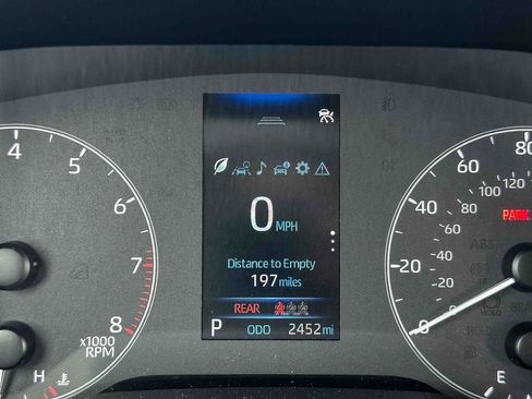 Used 2025 Toyota Corolla Cross LE w/ Moonroof Package FWD image 25