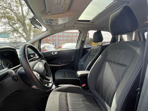 Used 2018 Ford EcoSport SE image 10