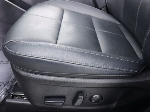 Used 2024 Kia Telluride EX w/ EX Captain's Chair Package FWD image 30