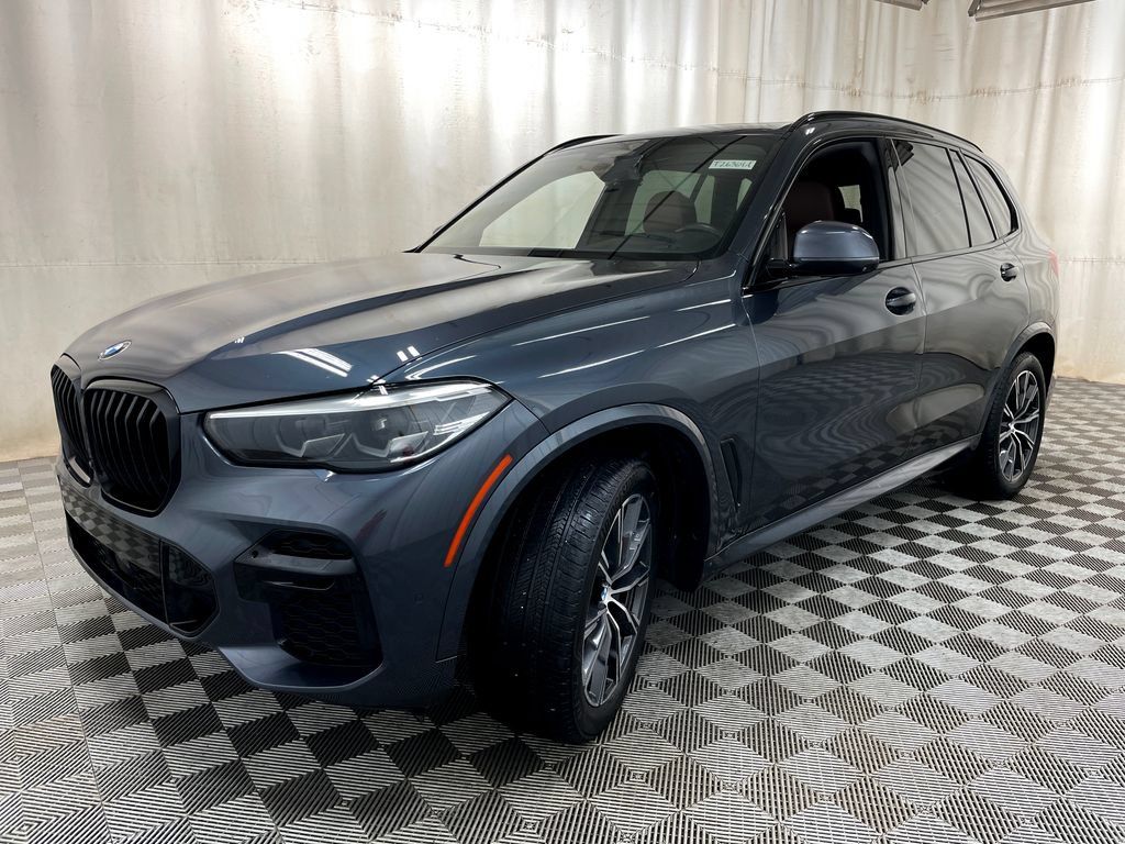 Used 2022 BMW X5 xDrive40i w/ M Sport Package AWD/4WD image 18