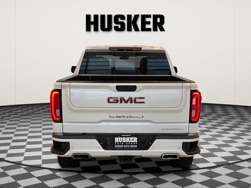 Used 2019 GMC Sierra 1500 Denali w/ Denali Ultimate Package AWD/4WD image 8