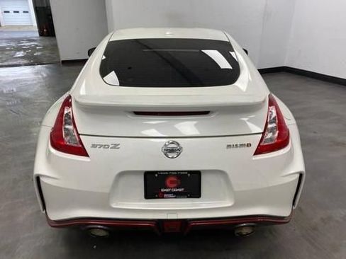 Used 2016 Nissan 370Z NISMO RWD image 6