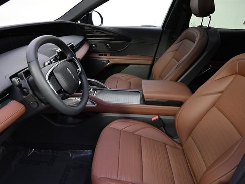 New 2026 Lincoln Nautilus Reserve image 13