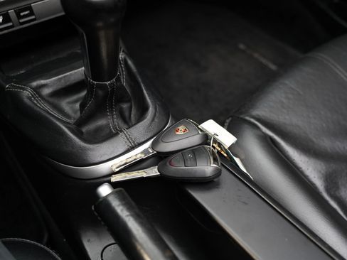 Used 2006 Porsche 911 Carrera 4S image 63