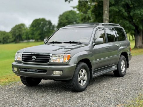 Used 2000 Toyota Land Cruiser AWD/4WD image 14