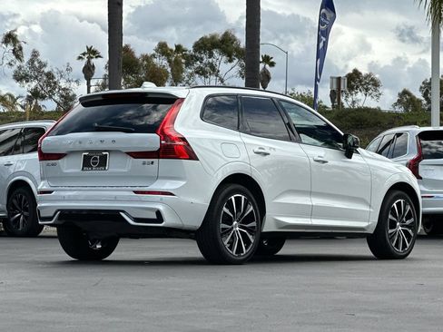 Certified 2025 Volvo XC60 B5 Plus AWD/4WD image 5