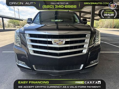 Used 2017 Cadillac Escalade ESV Premium Luxury AWD/4WD image 2