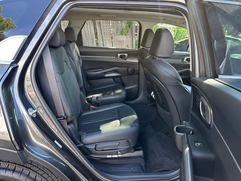 Used 2025 Kia Sorento EX w/ EX Panoramic Sunroof Package AWD/4WD image 20