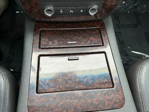 Used 2011 GMC Yukon Denali AWD/4WD image 48