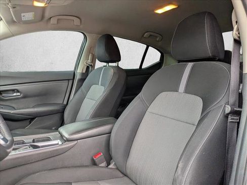 Used 2021 Nissan Sentra SV w/ Trunk Package image 11