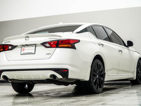 Used 2022 Nissan Altima 2.5 Platinum AWD/4WD image 12