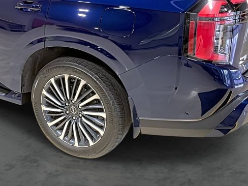 New 2025 Nissan Armada Platinum Reserve AWD/4WD image 11
