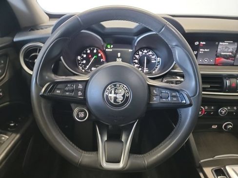 Used 2021 Alfa Romeo Stelvio Ti AWD/4WD image 17