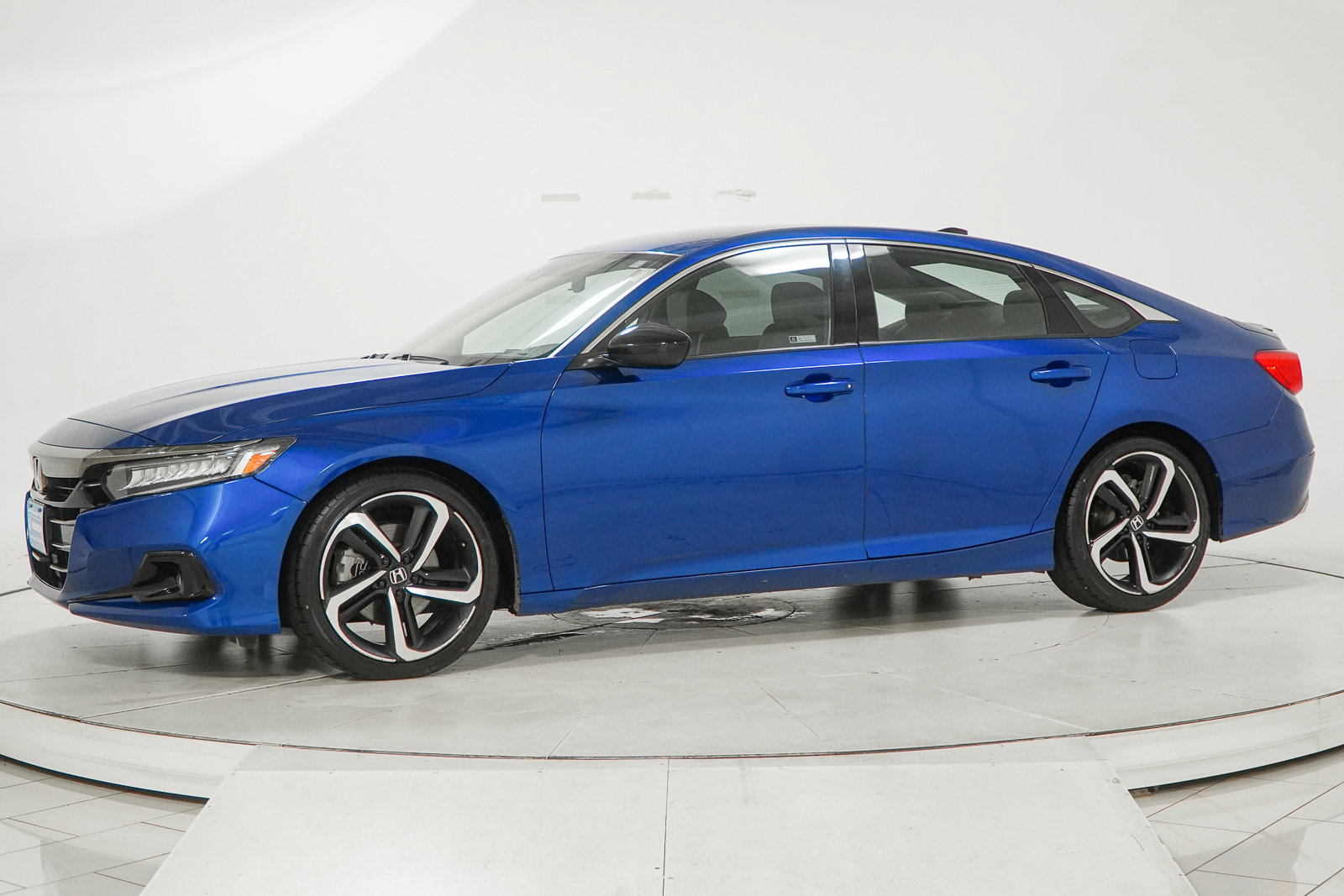 Used 2022 Honda Accord Sport image 5