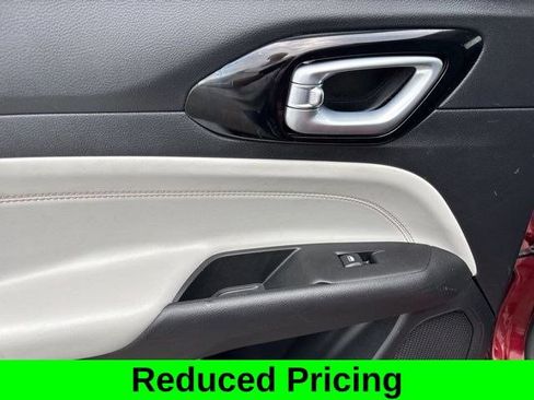 Used 2022 Jeep Compass Limited AWD/4WD image 29