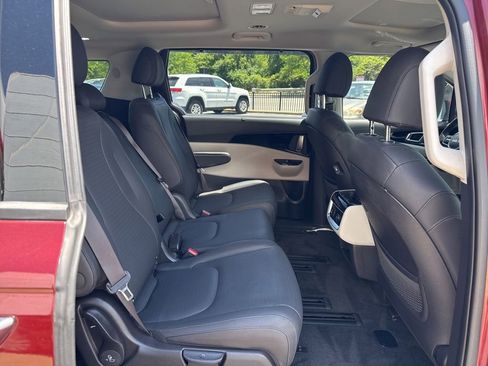 Used 2024 Kia Carnival SX Prestige FWD image 24