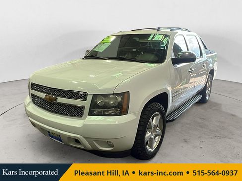 Used 2011 Chevrolet Avalanche LTZ RWD image 1