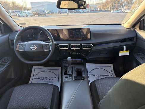 New 2026 Nissan Sentra SV w/ SV Convenience Package FWD image 15