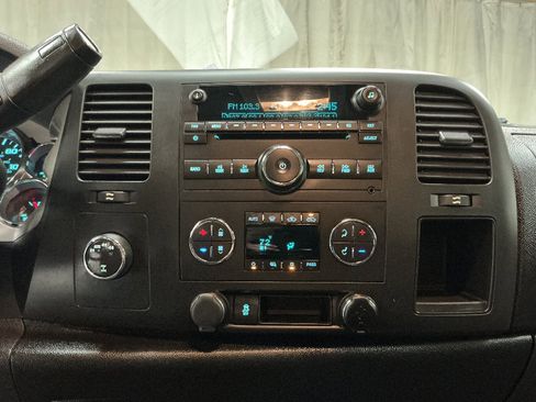 Used 2013 GMC Sierra 1500 SLE w/ Power Tech Package image 14