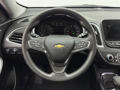 Used 2025 Chevrolet Malibu LT image 22