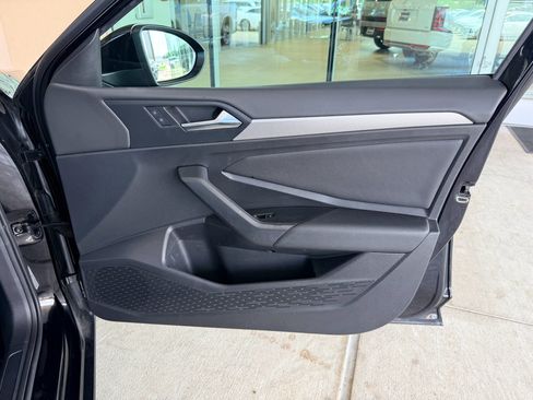 Used 2021 Volkswagen Jetta S FWD image 11