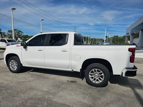 Used 2024 Chevrolet Silverado 1500 RST w/ Z71 Off-Road Package AWD/4WD image 2
