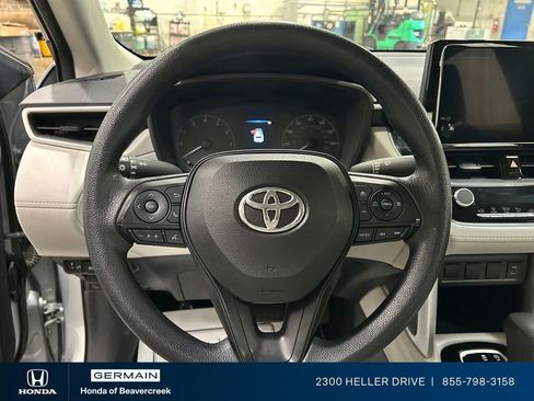 Used 2023 Toyota Corolla Cross L AWD/4WD image 16