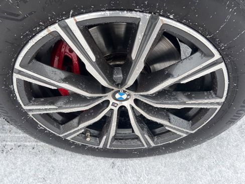 Used 2023 BMW X5 xDrive40i w/ M Sport Package image 41