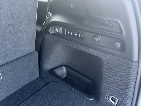 New 2025 Jeep Grand Cherokee L Overland w/ Luxury Tech Group IV AWD/4WD image 10