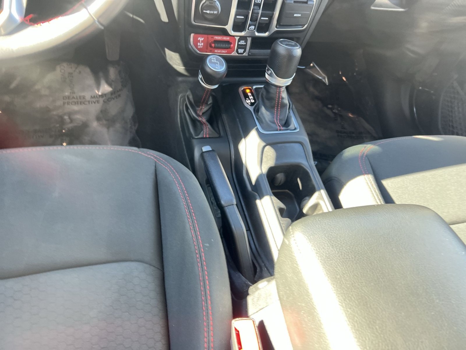 Used 2021 Jeep Wrangler Unlimited Rubicon AWD/4WD image 21