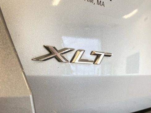 Used 2023 Ford Explorer XLT w/ Class IV Trailer Tow Package AWD/4WD image 7