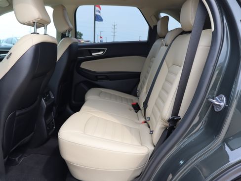 Used 2024 Ford Edge SEL w/ Convenience Package AWD/4WD image 10