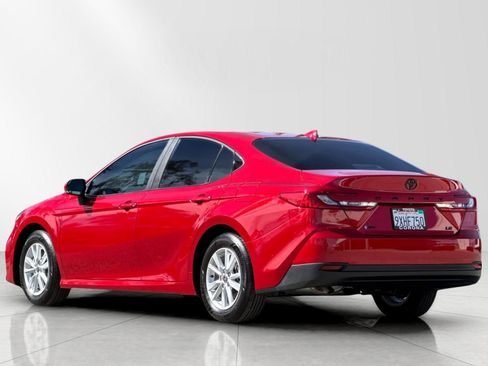 Used 2026 Toyota Camry LE image 6