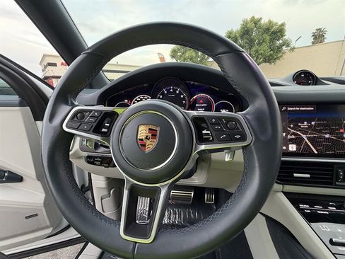 Used 2023 Porsche Cayenne S Platinum w/ Premium Package Plus AWD/4WD image 35