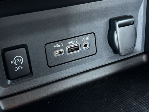 New 2025 Nissan Sentra SV w/ SV Premium Package image 27