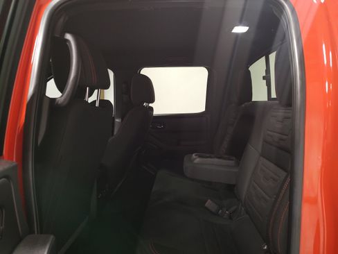 Used 2025 Nissan Frontier PRO-4X w/ Pro Convenience Package AWD/4WD image 11