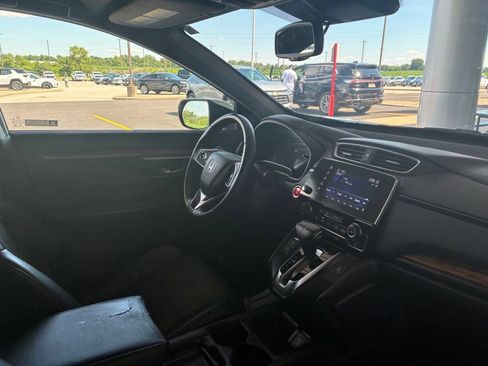 Used 2018 Honda CR-V Touring image 12