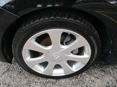 Used 2011 Hyundai Elantra Limited FWD image 24