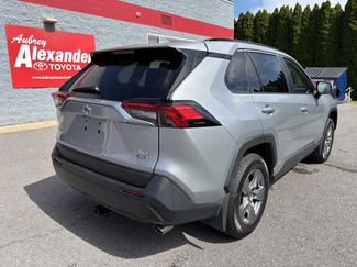 Used 2026 Toyota Highlander XLE AWD/4WD video 3