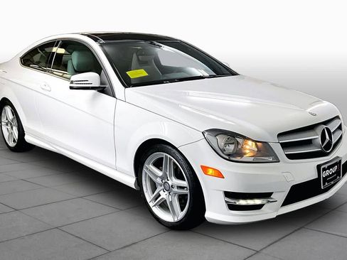 Used 2013 Mercedes-Benz C 250 Coupe image 3