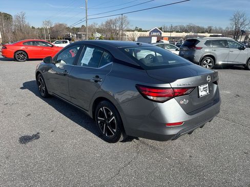 Used 2024 Nissan Sentra SV image 5